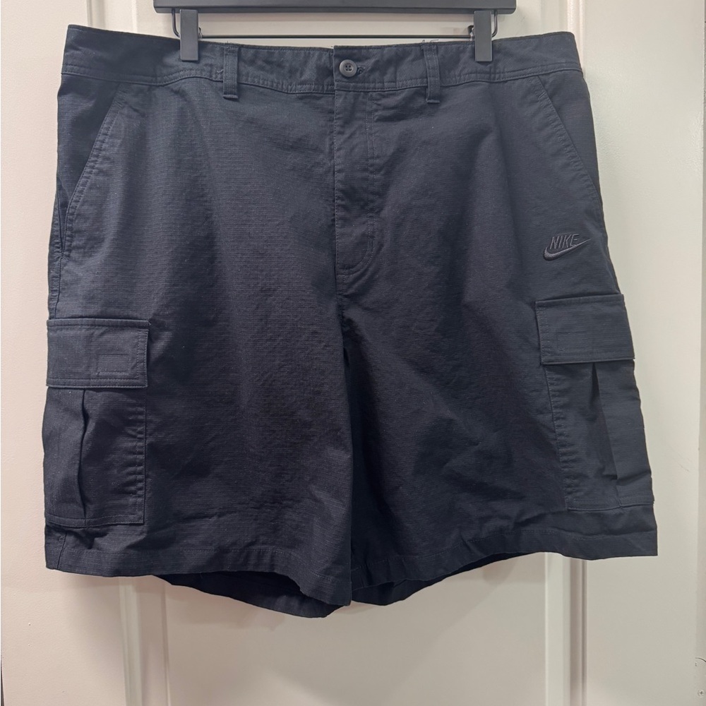 Nike Men's Black Cargo Shorts